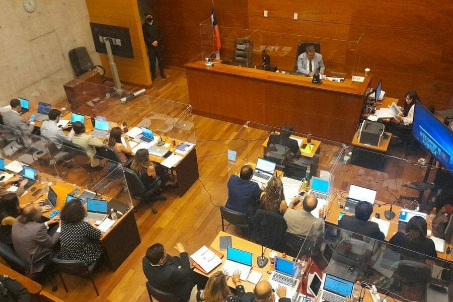 Licencias falsas- Formalización