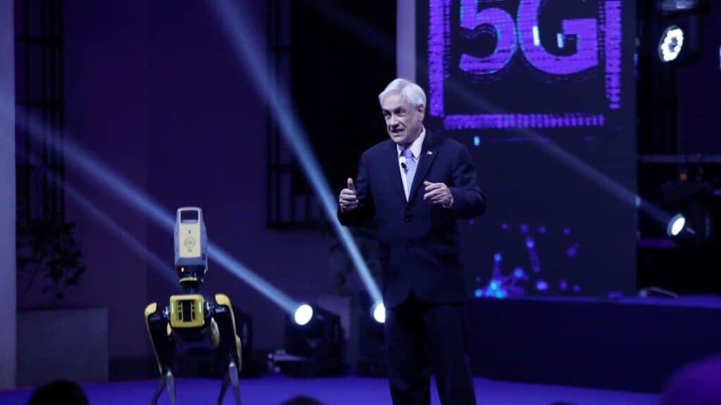 Comienza despliegue de 5G en Chile: Llegará al menos al 90% del país