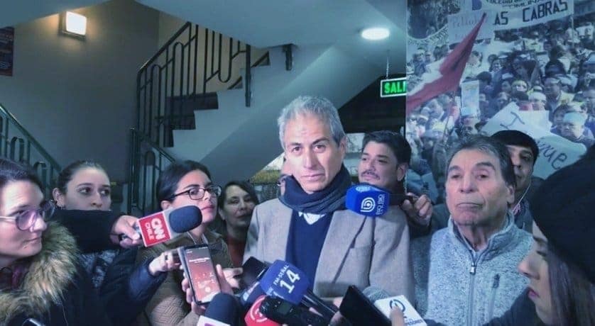 Ministra de Educación deja en buzón de voz a presidente Colegio de Profesores, Mario Aguilar