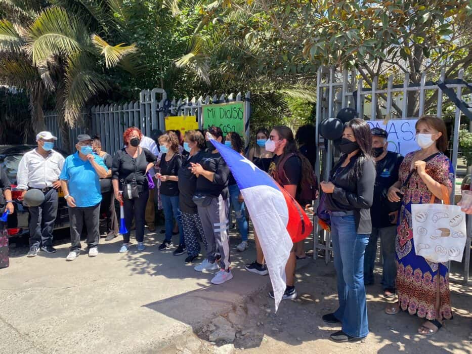 Continúa problema de pacientes dializados: Fonasa no está pagando prestaciones a Centro de Diálisis Maipú