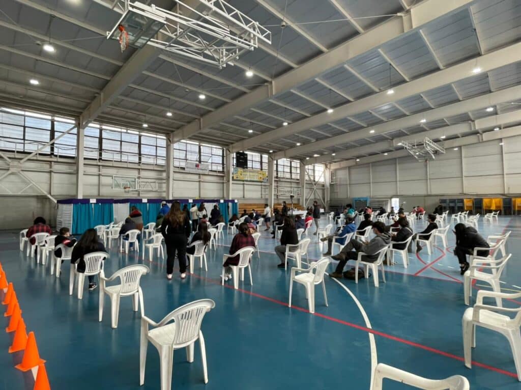 reapertura-polideportivo-vacunacion-covid
