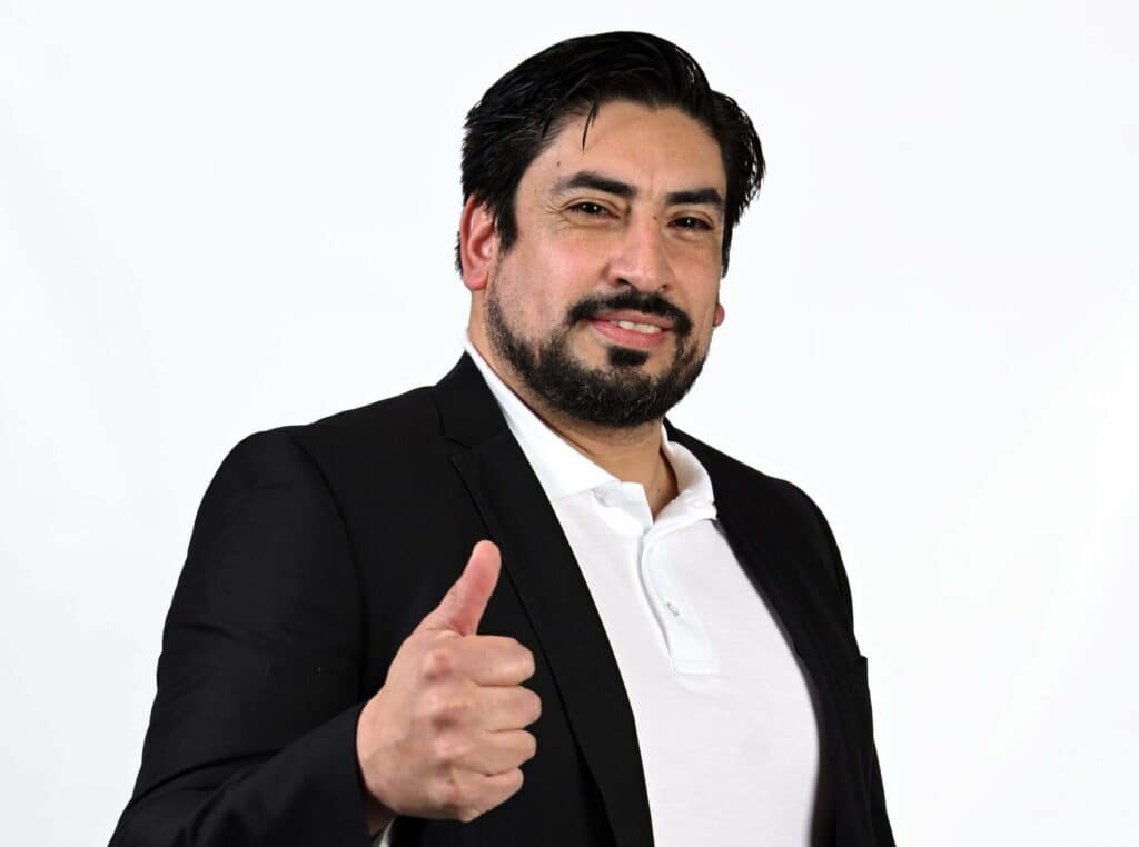 ruben oyarzo portada