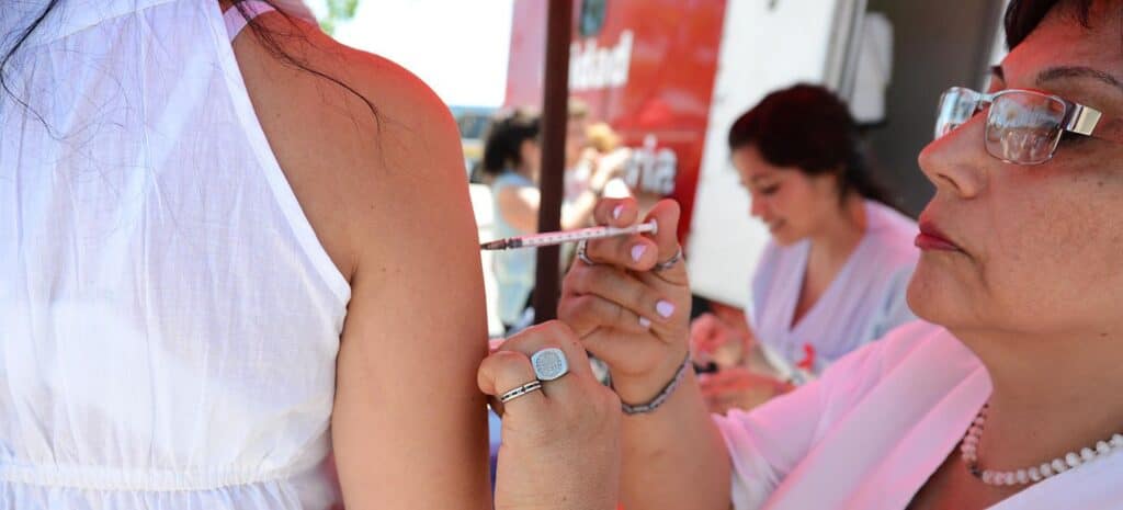 Hoy en Plaza Maipú: 1550 test de VIH rápidos para la comunidad