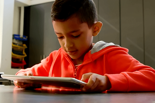 Retornan las clases online en establecimientos municipales de Maipú