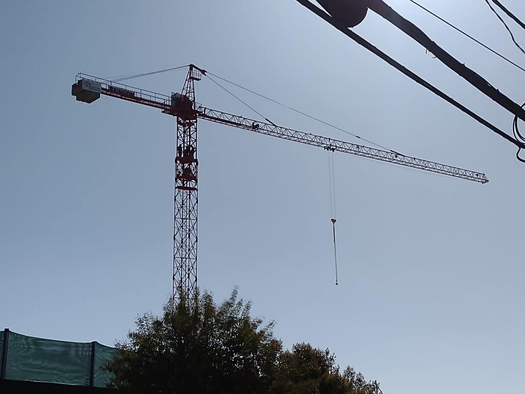 grua protesta trabajadores en maipu