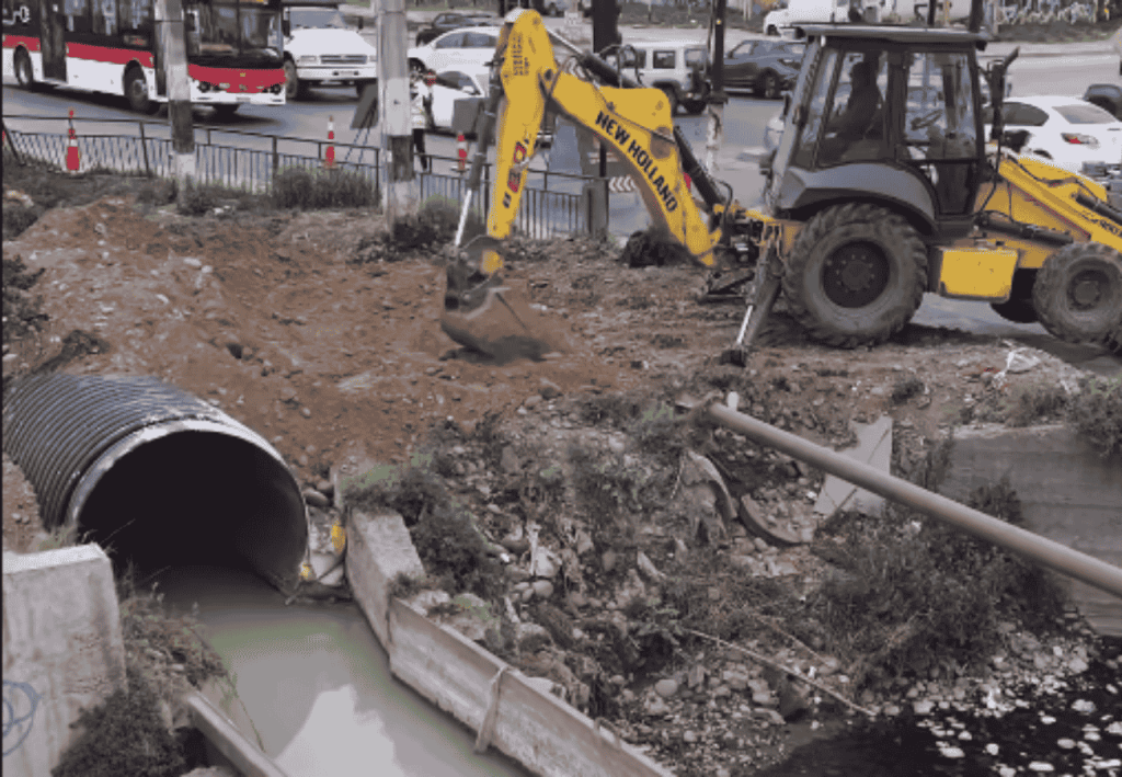 Limpieza preventiva por lluvias en Maipú