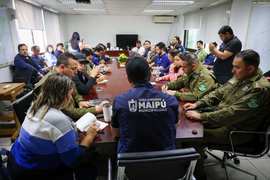 reunión tras sistema frontal que afectó a Maipú