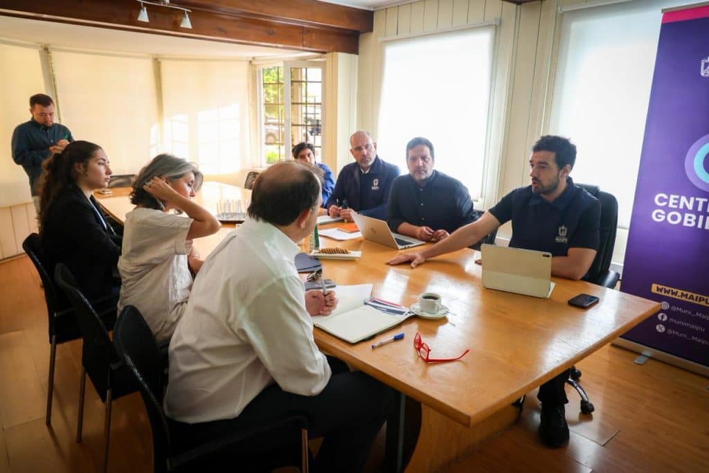 Futuro ministro Poduje se reunió con alcalde Vodanovic para abordar crisis por inundaciones en Maipú
