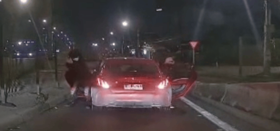 [Video] Intento de encerrona en Maipú: víctima logró maniobrar para evitar el robo de su vehículo