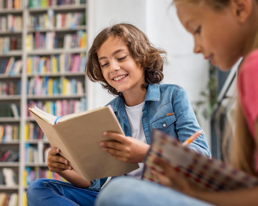 ¿Cómo entra un libro al plan lector de un colegio y qué pasa después?