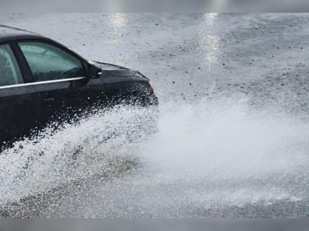 lluvias calles cortadas en maipu