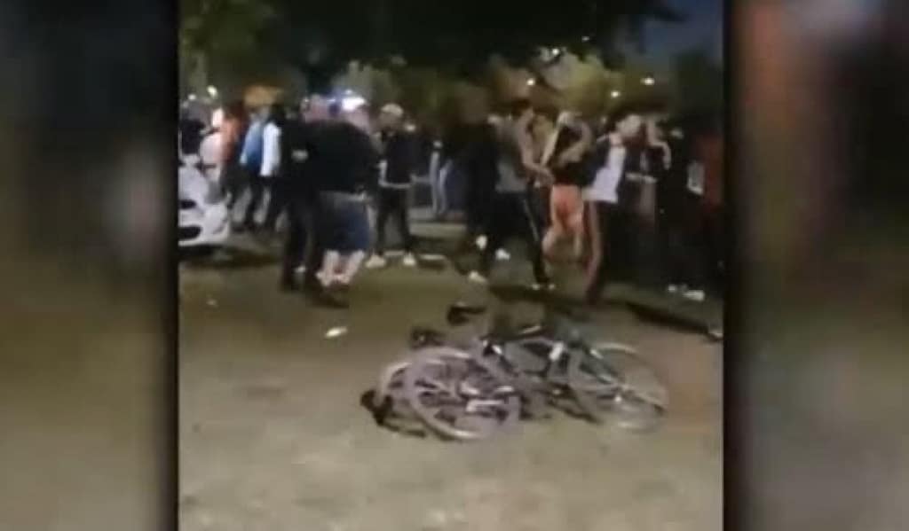 Vecinos de Maipú se movilizaron por fiestas nocturnas en parque de Tres Poniente