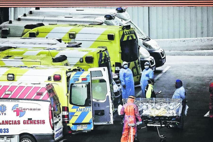 Minsal prepara plan ante posible rebrote: HEC informa capacidad de camas y laboratorio para agilizar resultados PCR