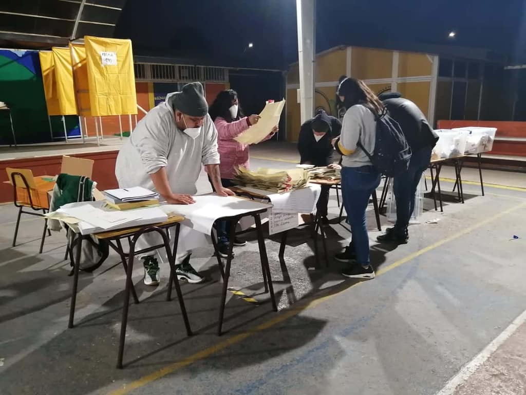 cierre de mesas maipu