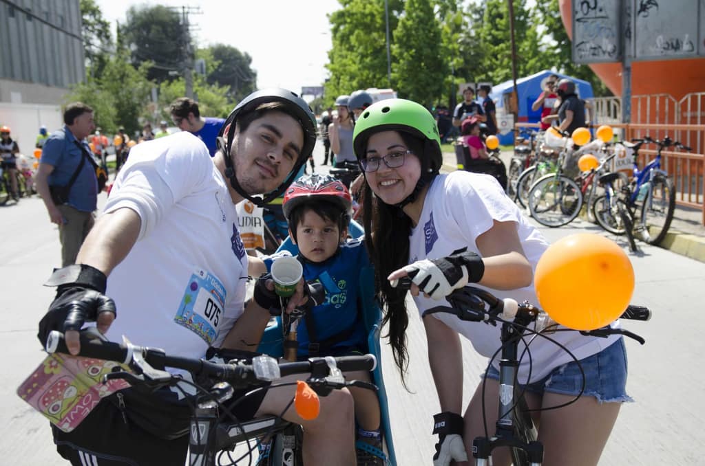 Familias de Maipú pedalearon masivamente por la inclusión