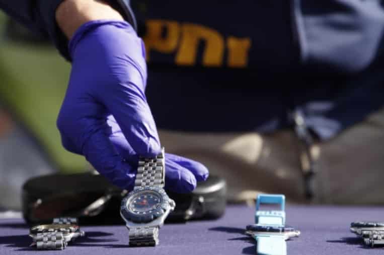 banda robo de relojes