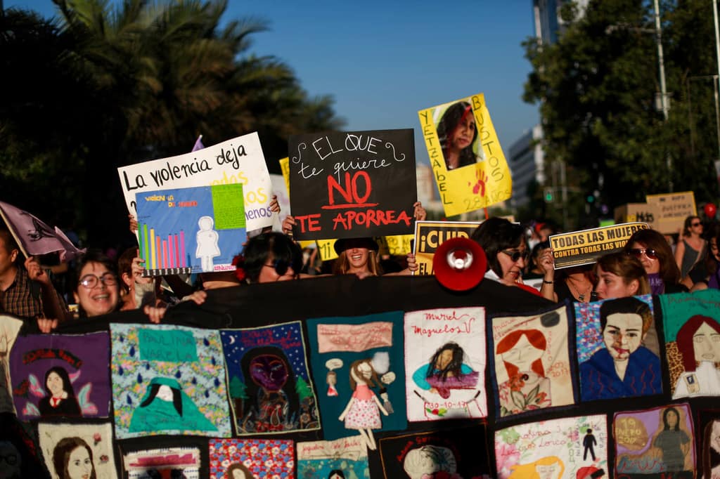 Ley integral sobre violencia de género: Organizaciones feministas y de mujeres hacen llamado a perfeccionar y aprobar el proyecto