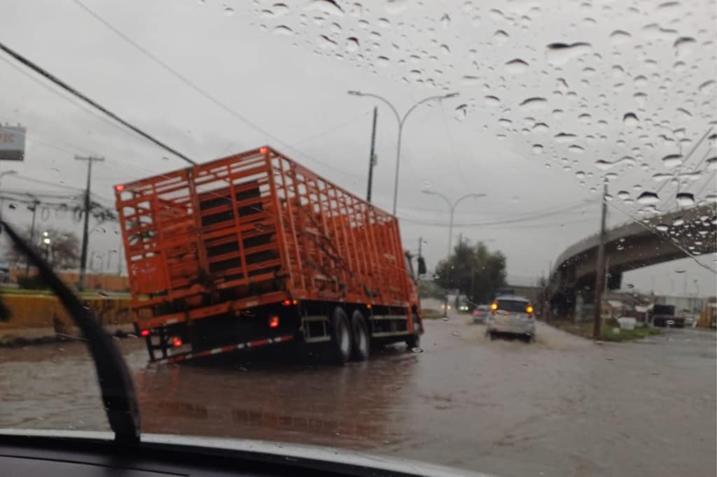 camion gas pana lluvia en maipu