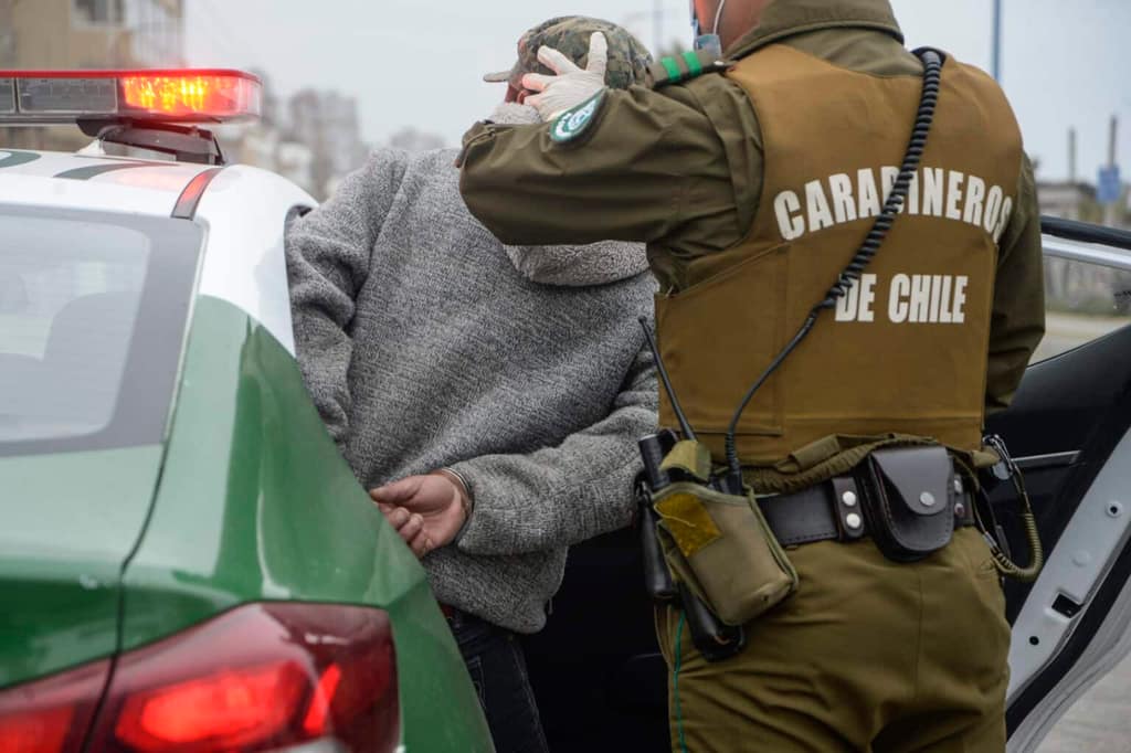 3 detenidos involucrados en laboratorio de drogas en Maipú