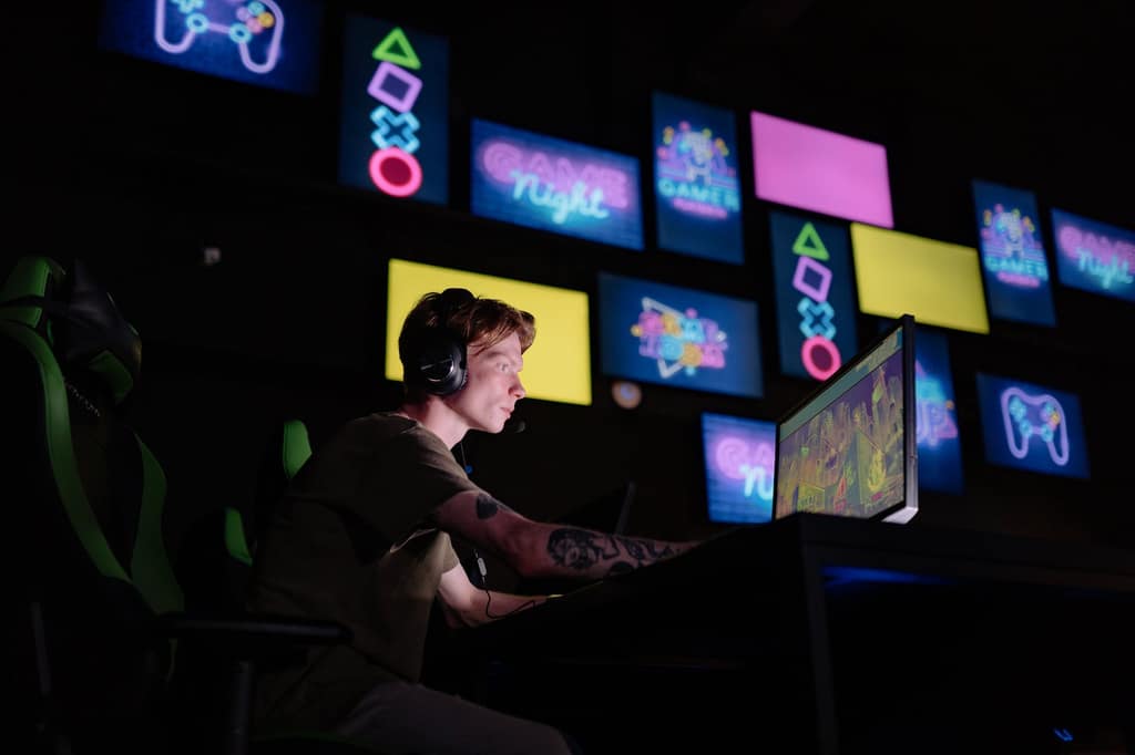 Las compras digitales ganan terreno: Chilenos suelen gastar más en streamings y gaming