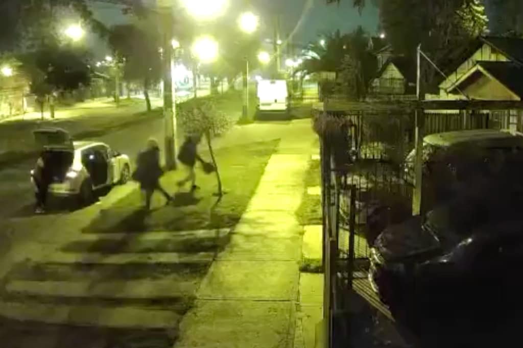 delincuentes desvalijan casa en maipu