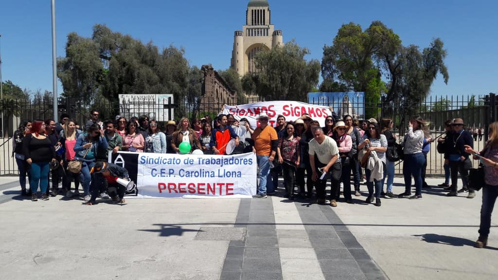 No se llega a un acuerdo: Sigue la huelga legal en el Colegio Carolina Llona