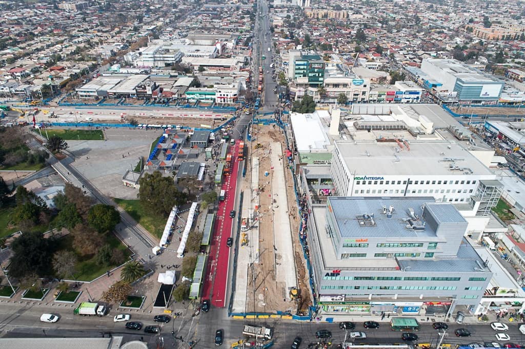 Video: Así se ve el Corredor de Transantiago Eje Rinconada desde un Dron