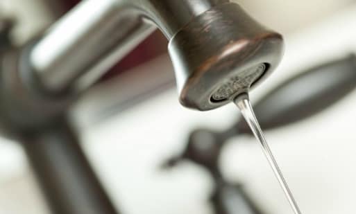 baja presión agua corte