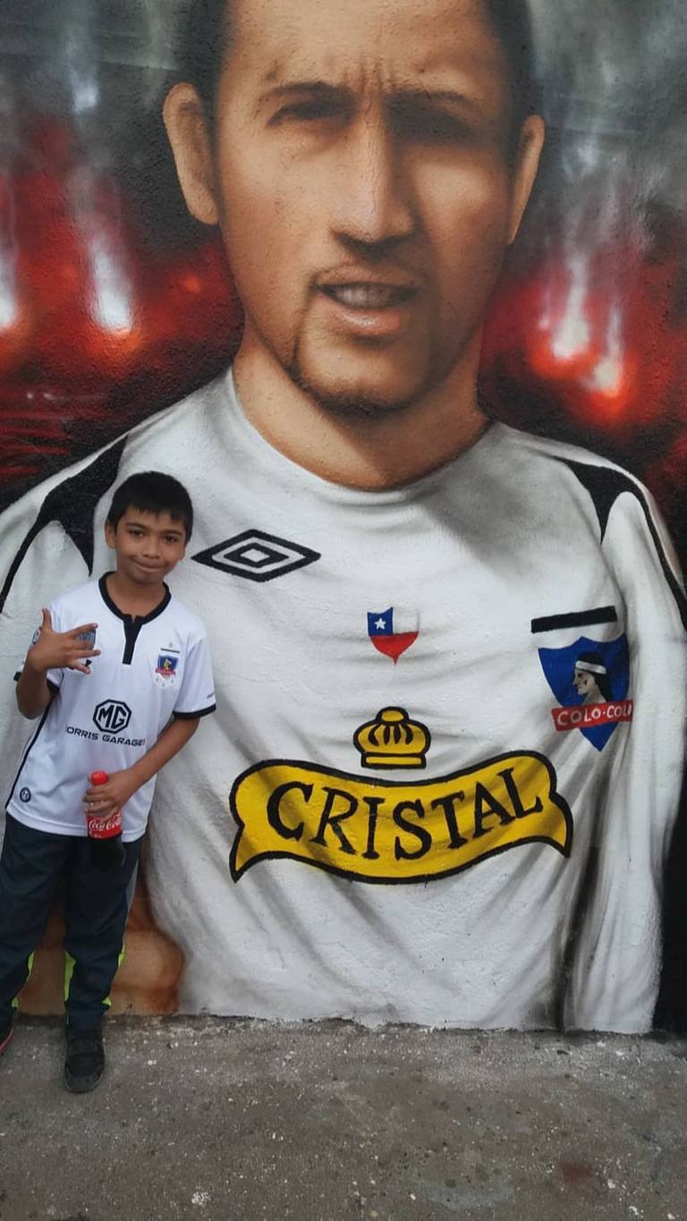 Froilan de niño fanático de Colo-Colo