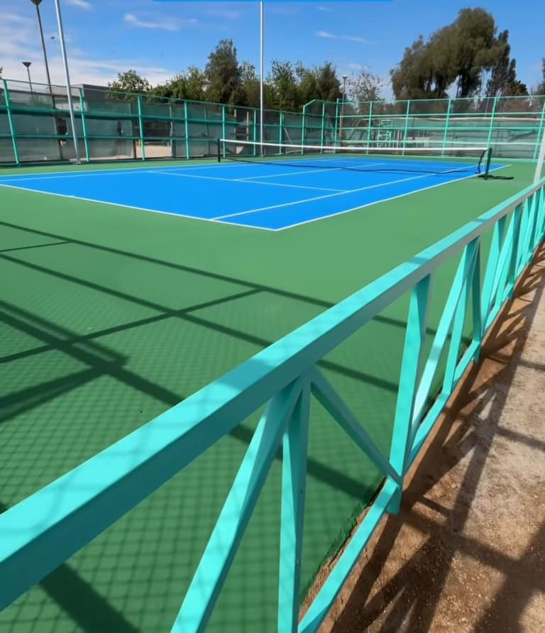 Con financiamiento del GORE: Maipú inaugurará nuevas canchas públicas de tenis y pádel en Parque Tres Poniente