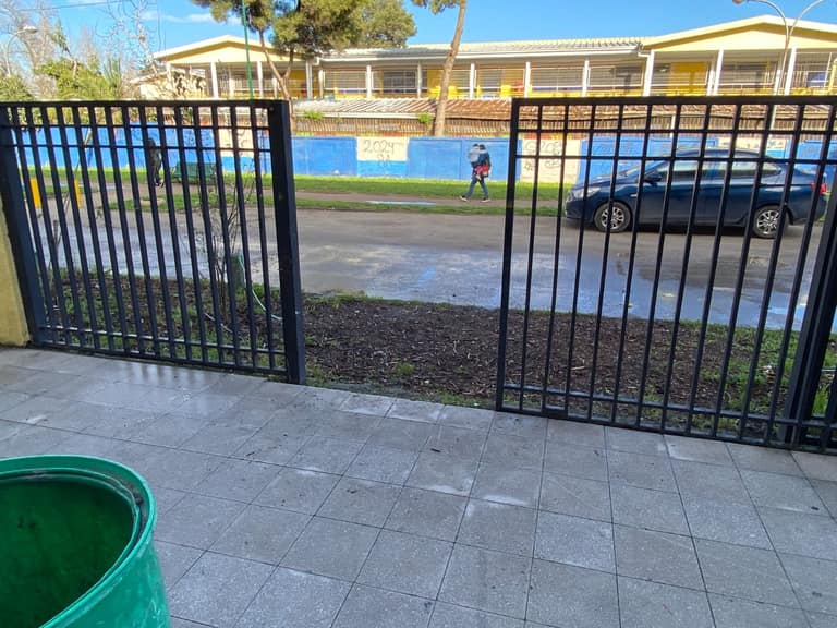 Millonario robo al Liceo El Llano de Maipú: estudiantes marchan mientras comunidad exige mayor seguridad