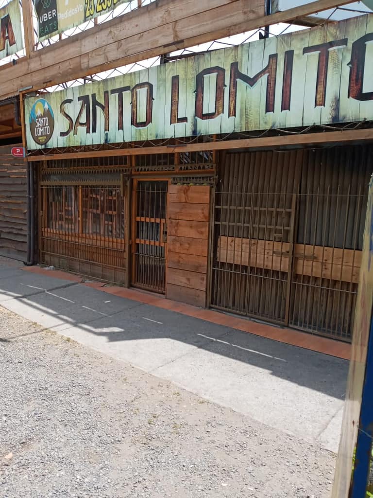 Foto local 19 de noviembre de 2020, sin letrero cuatro días después de la clausura.