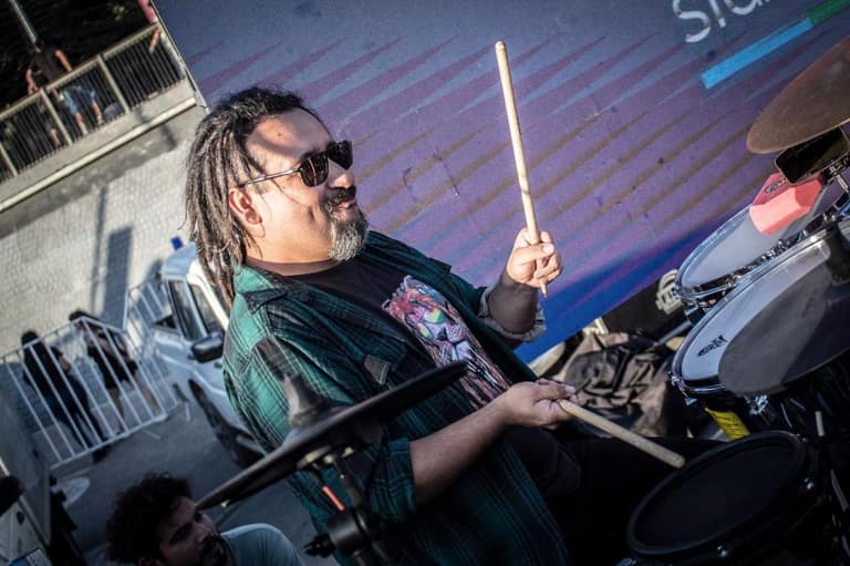 Chichi, baterista Adictos al Mambo