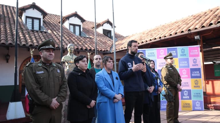 alcalde y delegada presidencial
