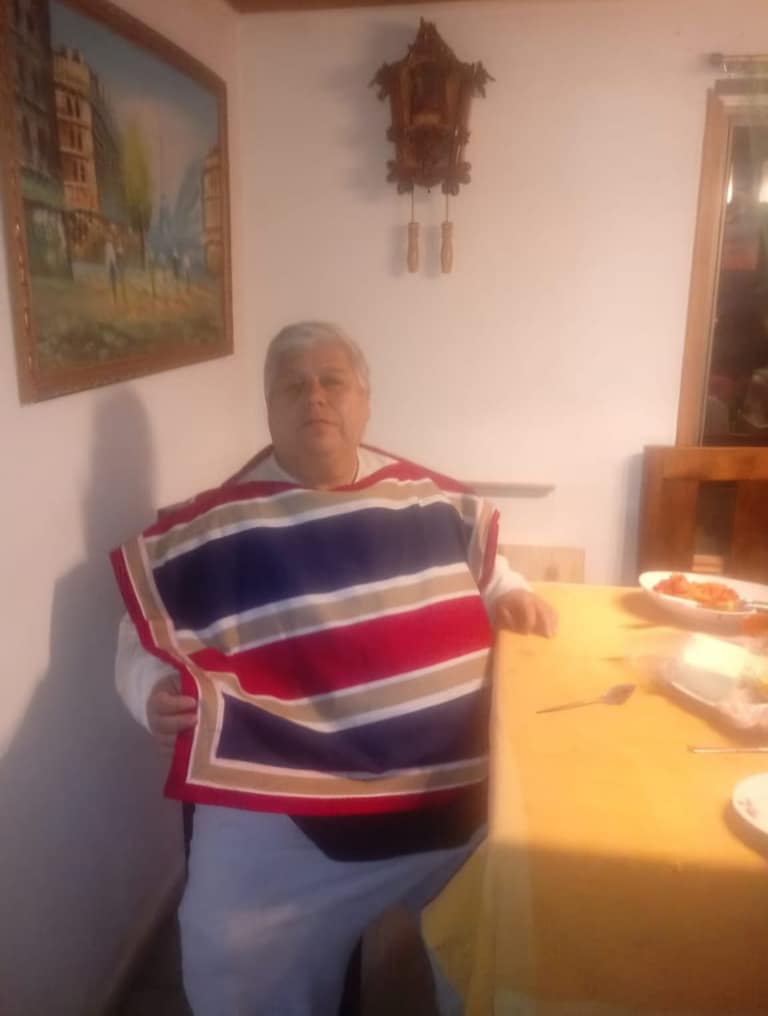 Pedro Zuñiga, maestro del oficio de la venta de controles.