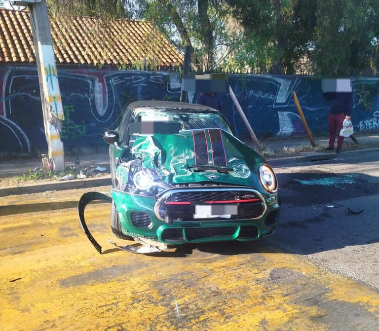 vehiculo volcado en maipu