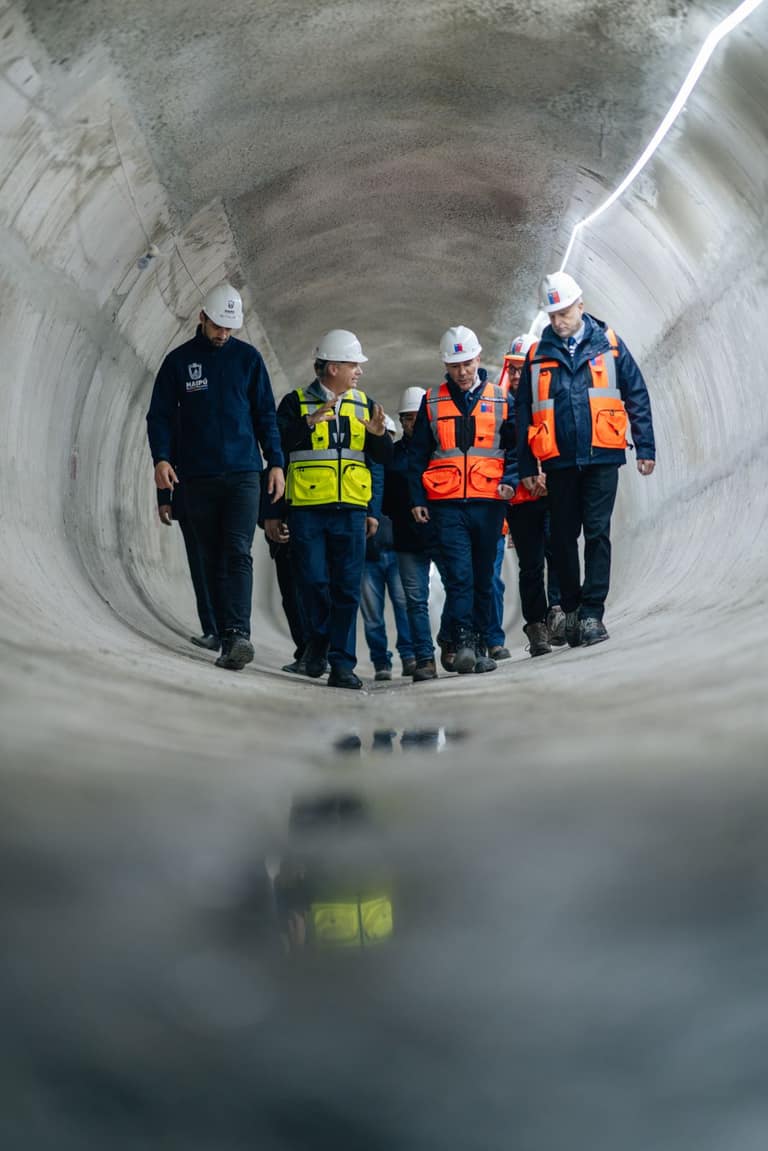 Presidente Kast visita Maipú para inspeccionar primera etapa de entubamiento del Canal Santa Marta
