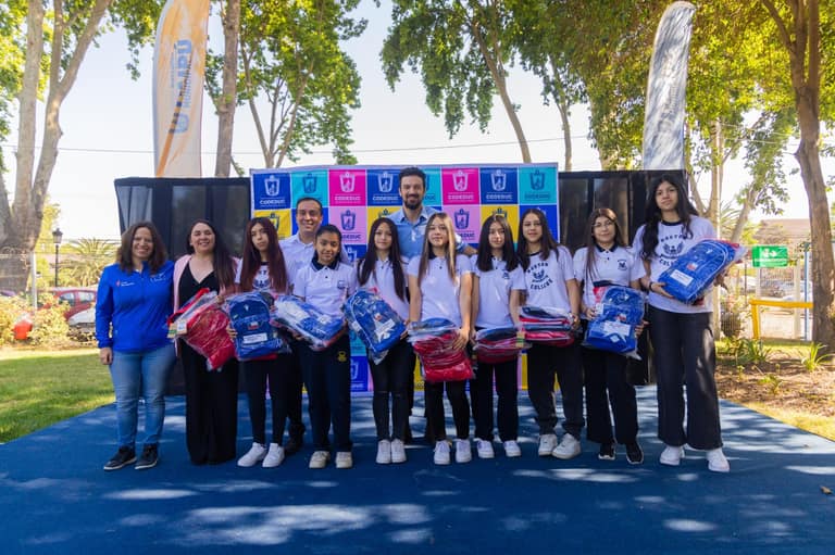 Liceo Nacional y Boston College tuvieron desayuno con el Alcalde