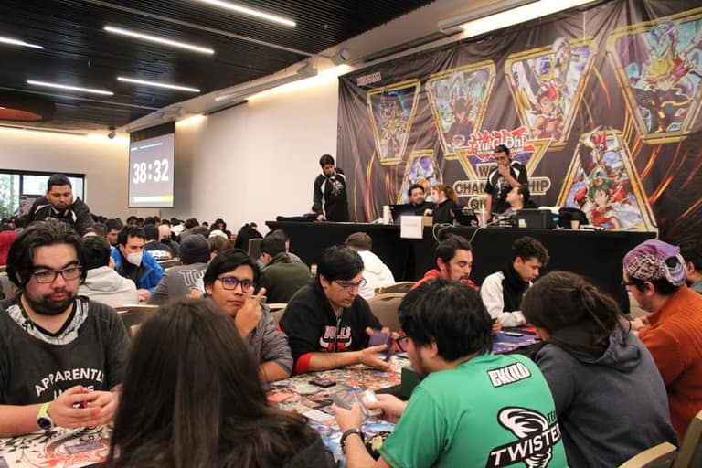 El recorrido de los juegos de mesa y TCG Pokemon en Maipú: más que tiendas, una comunidad