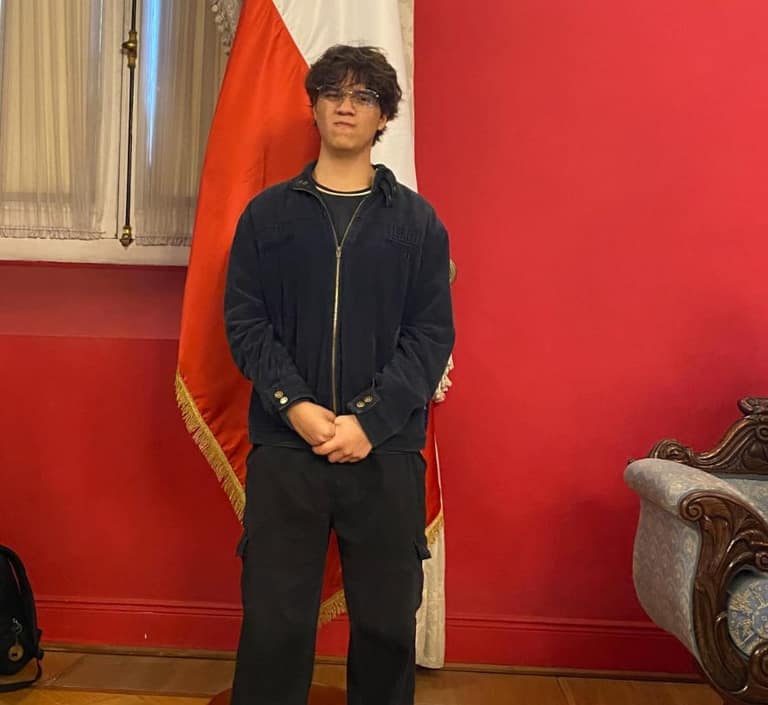 Adam, maipucino puntaje máximo en la PAES 2025