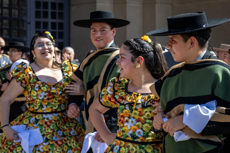 Municipio, Ejército y Templo Votivo celebraron tradicional Te Deum de Acción de Gracias de Fiestas Patrias en Maipú