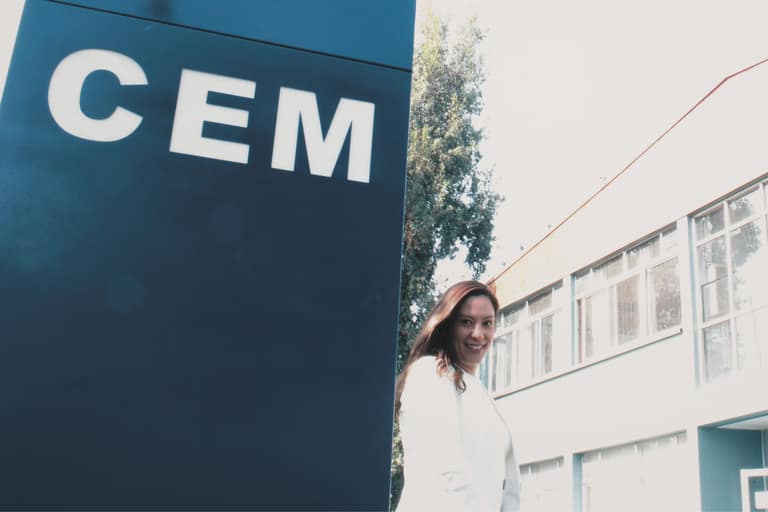 directora cem