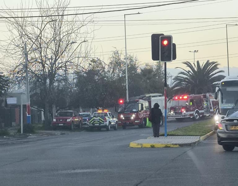 emergencia choque bus en maipu