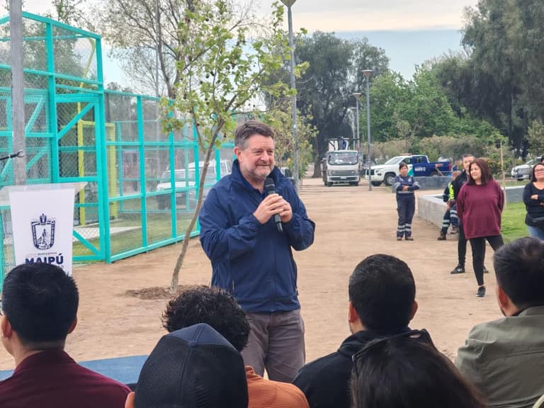 «El Chile a medias»: Vodanovic y Orrego cargan contra el Gobierno por recortes presupuestarios y la paralización del Melitren