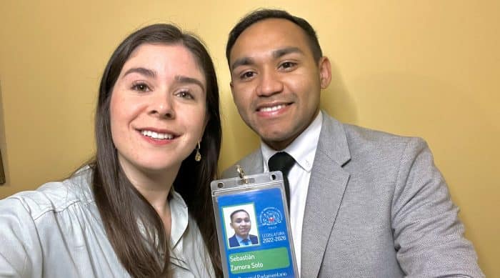 excabo Sebastián Zamora junto a Diputada Republicana