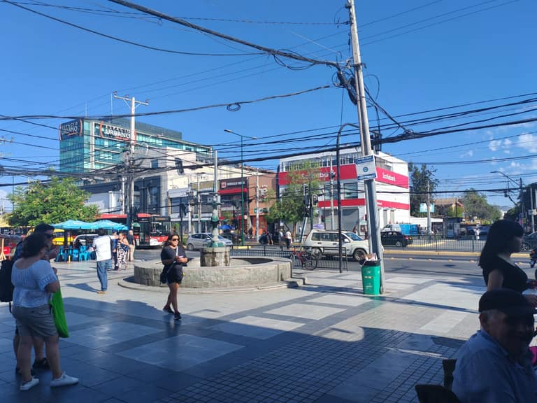 cuerpo hallado en pileta plaza de Maipú