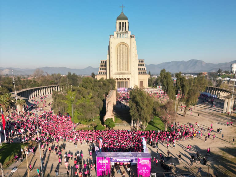 [Fotos] Lo que dejó la Corrida Familiar en Maipú: récord de 10.000 asistentes, compromiso verde y la mira puesta en los 21K