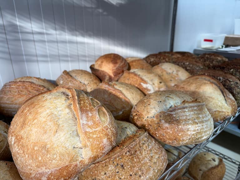 Panadería Urbana: la joyita gastronómica de Maipú que apuesta por masa madre, café de especialidad y productos de calidad