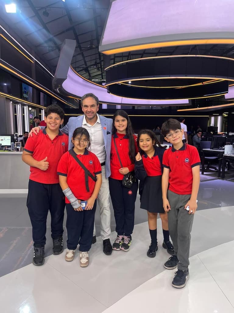 Radio León cumple 3 años al aire: conoce la historia de la emisora nacida en la Escuela León Humberto Valenzuela de Maipú