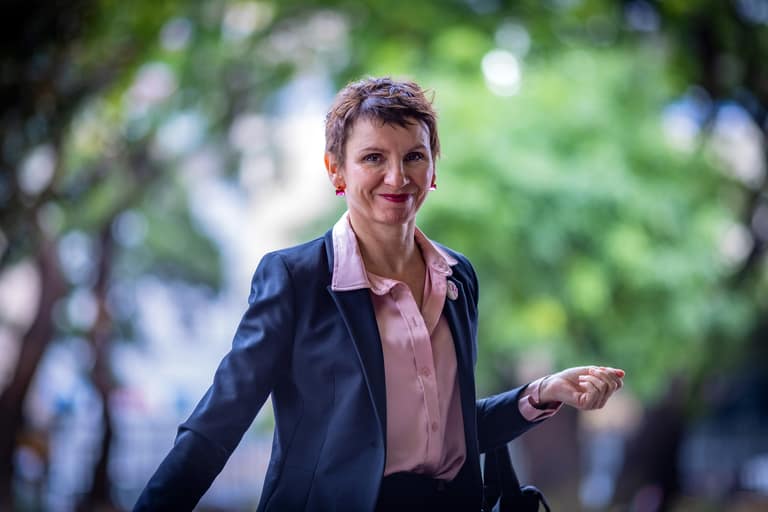 caro toha